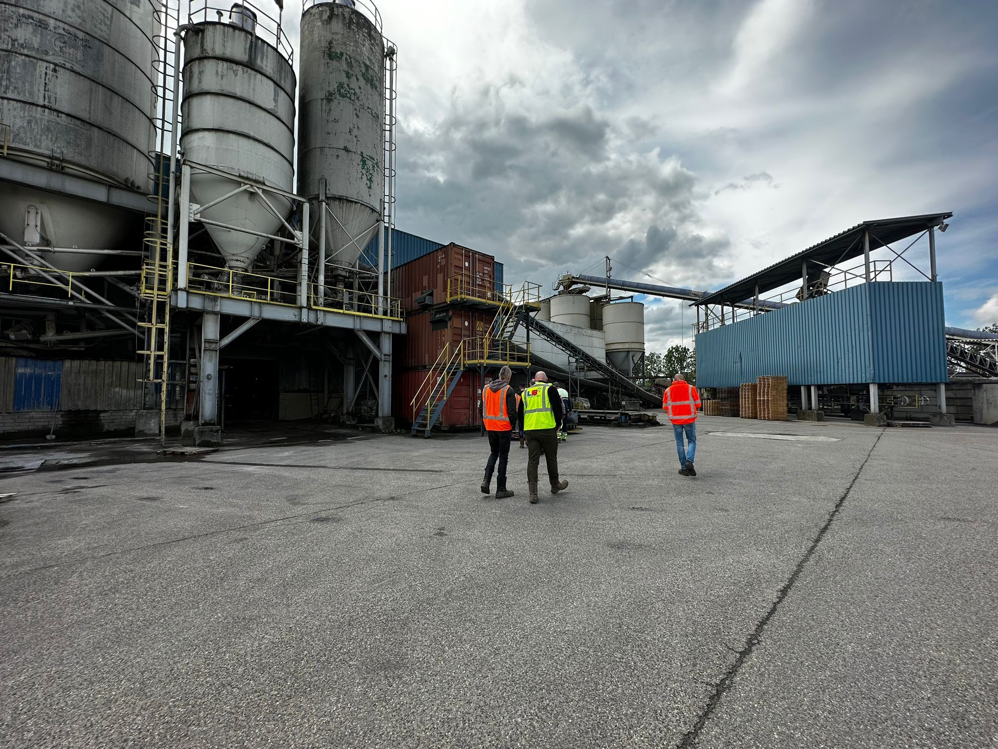 Umbraco.Web.PublishedCache.XmlPublishedCache.PublishedMediaCache+DictionaryPublishedContent?.Name